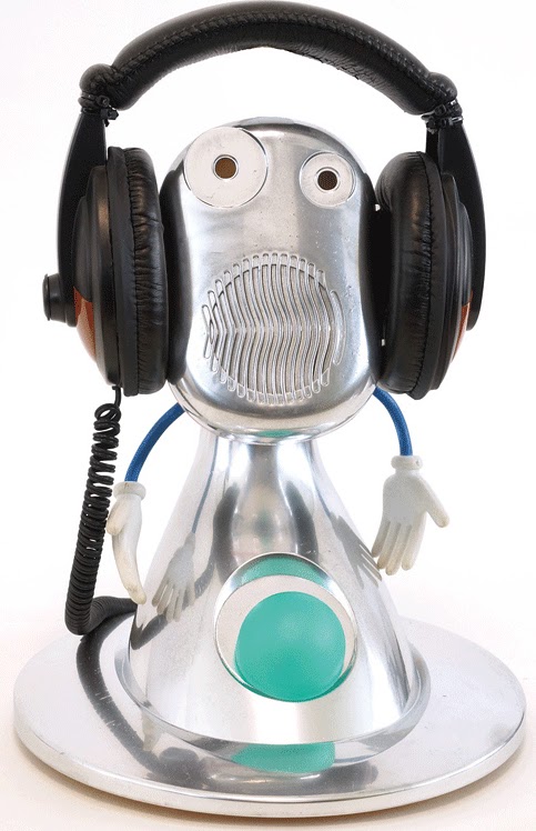 NHKドラマ「2030かなたの家族」, ロボット制作, ロボット「ナルホド」ドラマ主演ロボット 初期イメージ